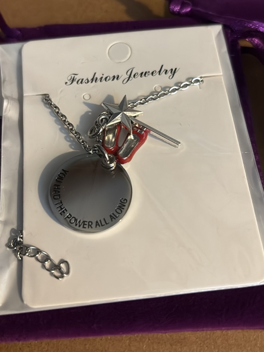 Fashion Jewelry Silver Necklace with Red Enamel Charm and Star